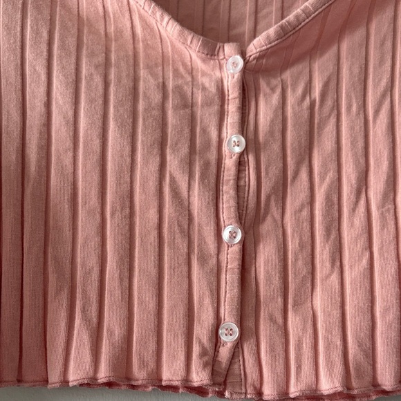 Pink Ribbed Button-Up Crop Top with v neckline and long sleeves NWOT - Picture 3 of 7